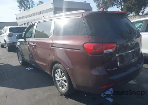 2016 Kia Sedona Lx z USA, uszkodzony, nr VIN KNDMB5C16G6088718